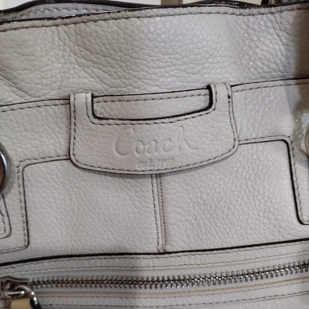 Beautiful  Penelope pebbled leather coach bag with ruffle top